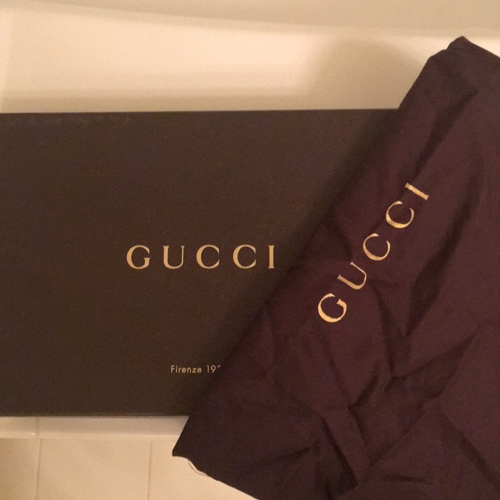 Gucci wedges lavender super cute